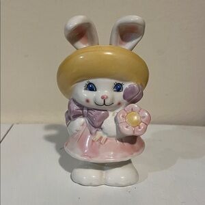 Bunny Rabbit Ceramic Decor - Little 4 1/4” Tall - No chips,cracks - Sweet - VTG